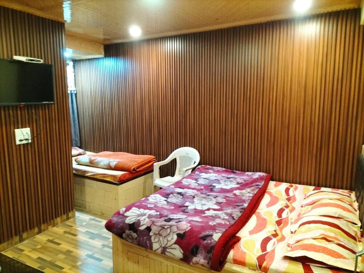 New mehdudia B&B Shimla Bagian luar foto