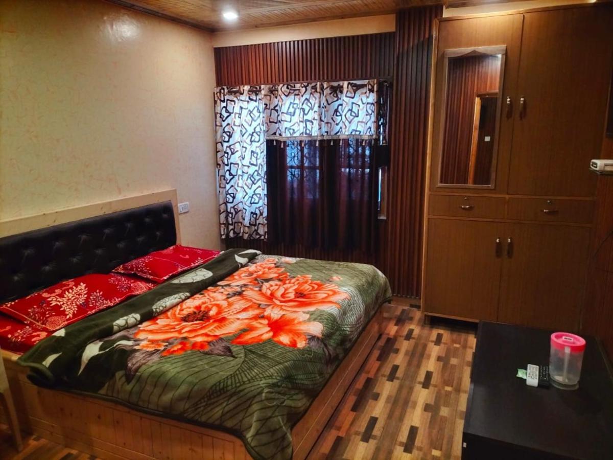 New mehdudia B&B Shimla Bagian luar foto