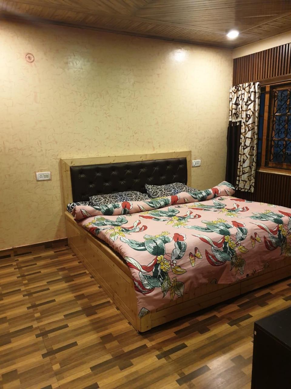 New mehdudia B&B Shimla Bagian luar foto